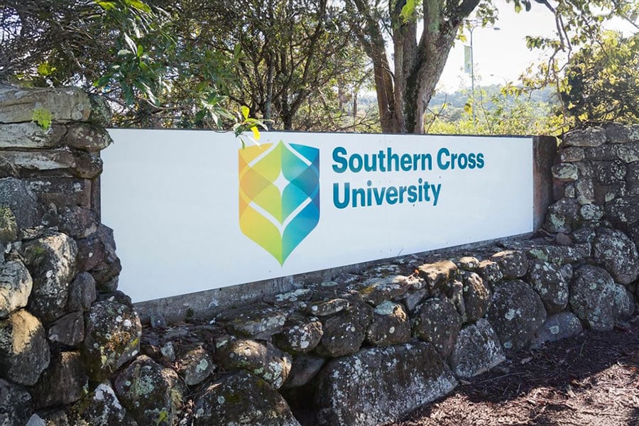 Southern Cross University campus sign